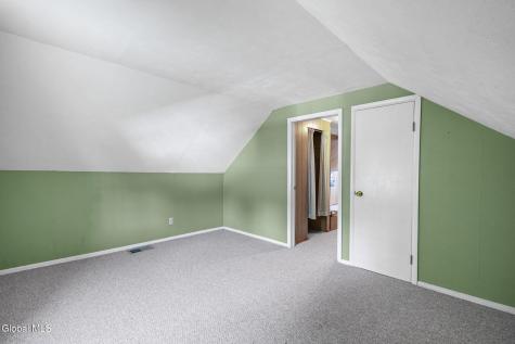 7 Pinewood Road Guilderland NY 12084