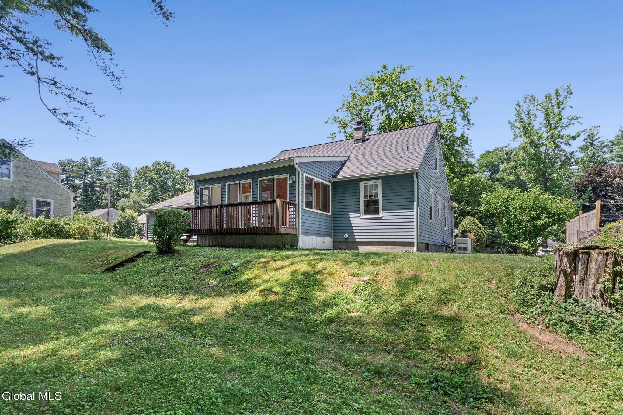 7 Pinewood Road Guilderland NY 12084