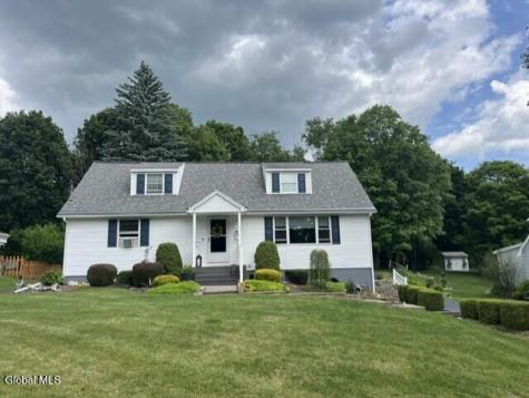132 Parkway Drive Cobleskill NY 12043