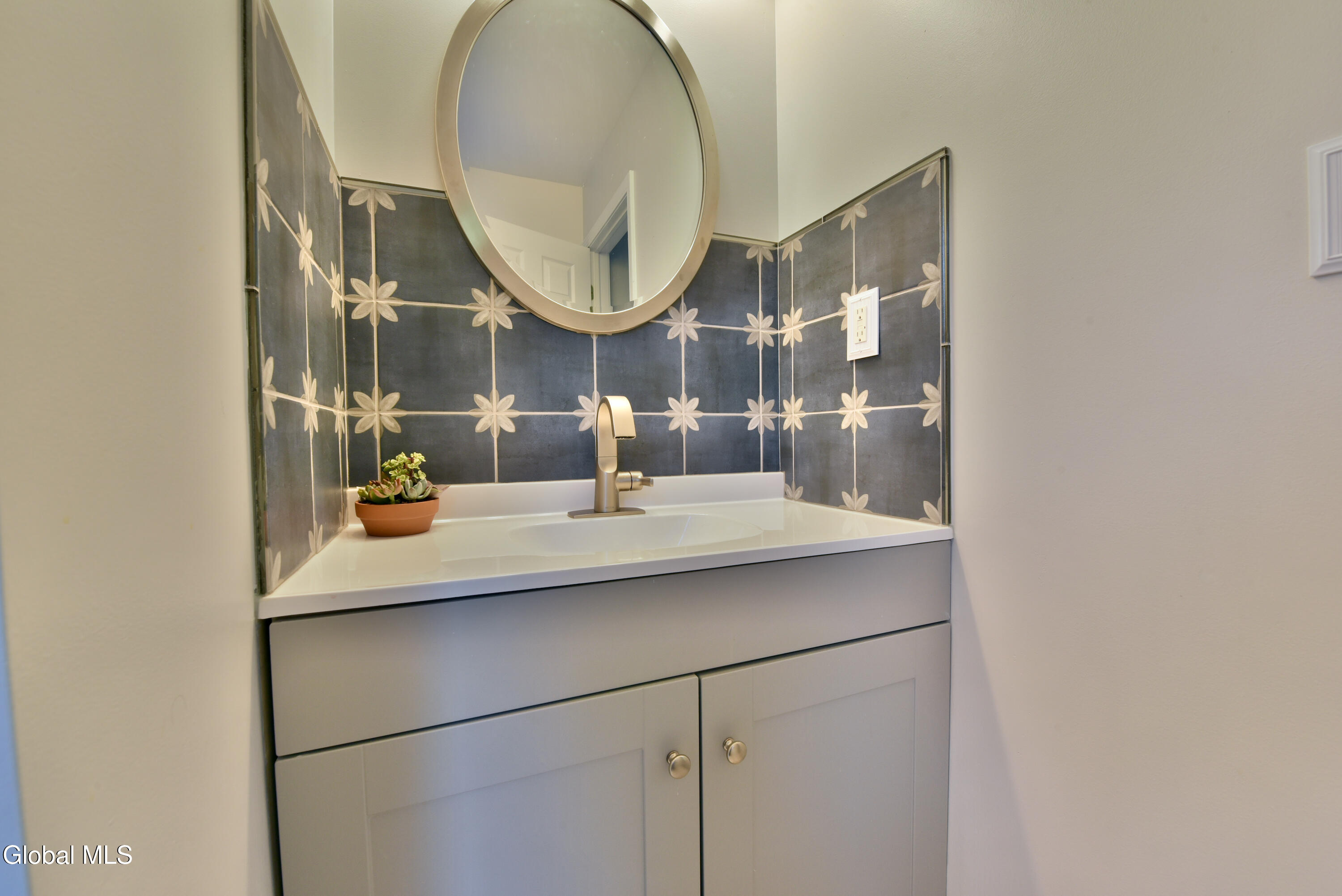 91 Cobble Hill Drive Gansevoort NY 12831