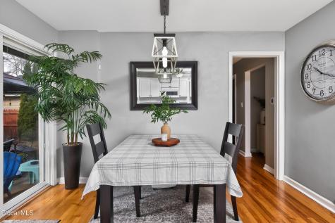 1464 Dalton Drive Schenectady NY 12308