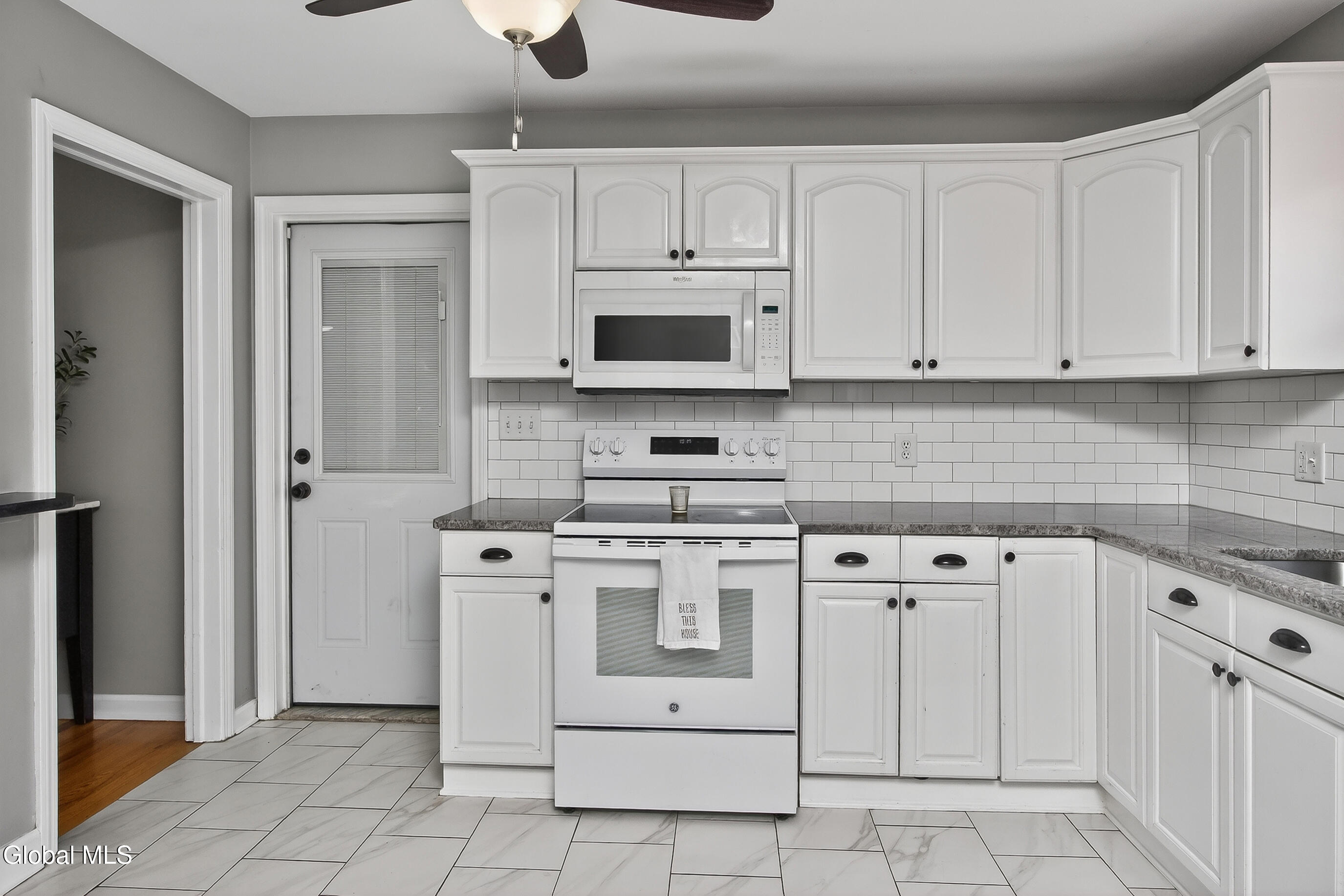 1464 Dalton Drive Schenectady NY 12308
