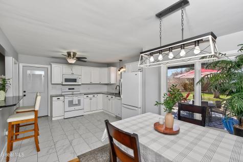 1464 Dalton Drive Schenectady NY 12308
