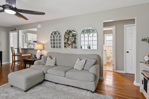 1464 Dalton Drive Schenectady NY 12308