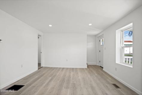 11 Wing Street Fort Edward NY 12828