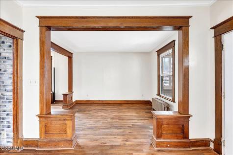37 Chiswell Street Schenectady NY 12304