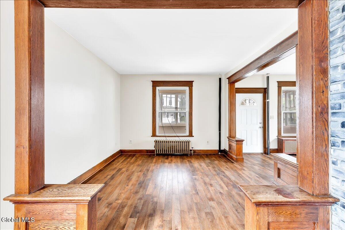 37 Chiswell Street Schenectady NY 12304