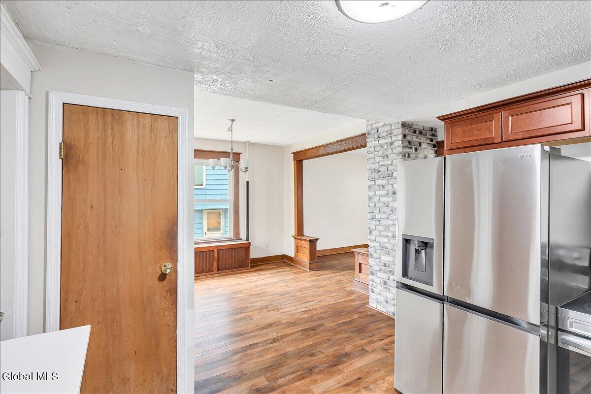 37 Chiswell Street Schenectady NY 12304