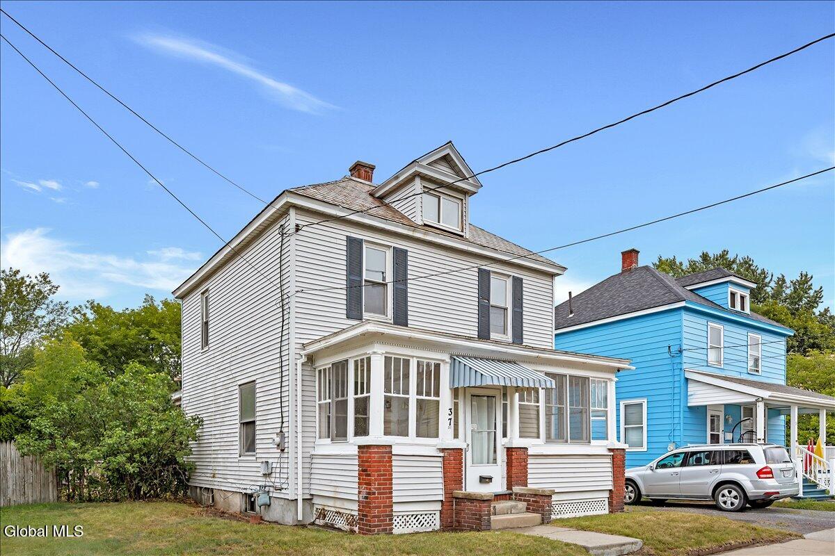 37 Chiswell Street Schenectady NY 12304