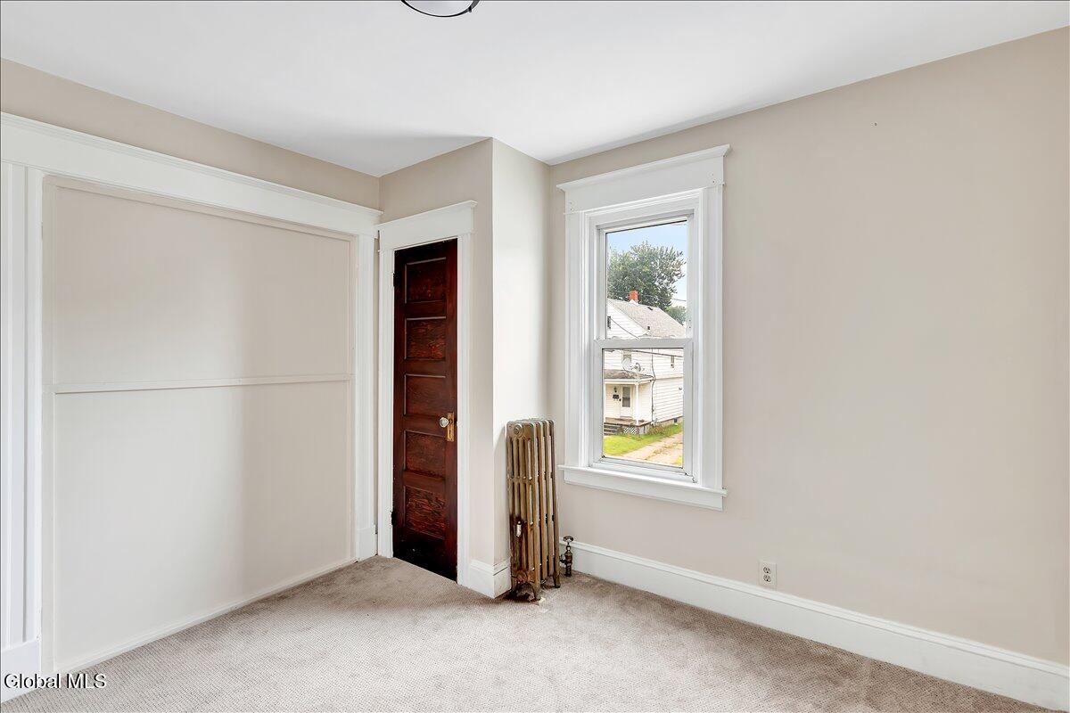 37 Chiswell Street Schenectady NY 12304