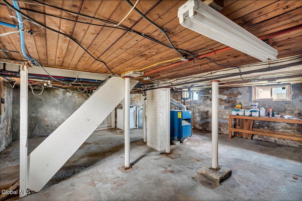 37 Chiswell Street Schenectady NY 12304