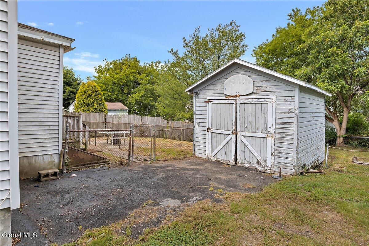 37 Chiswell Street Schenectady NY 12304