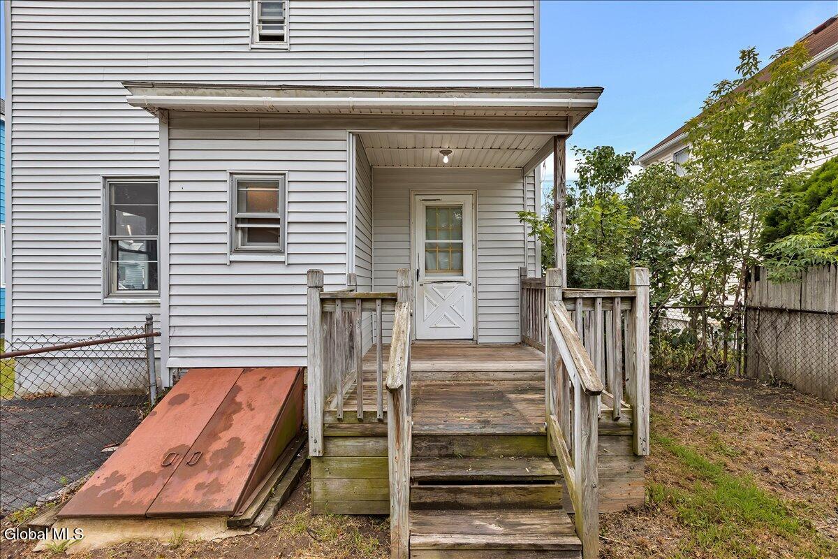 37 Chiswell Street Schenectady NY 12304