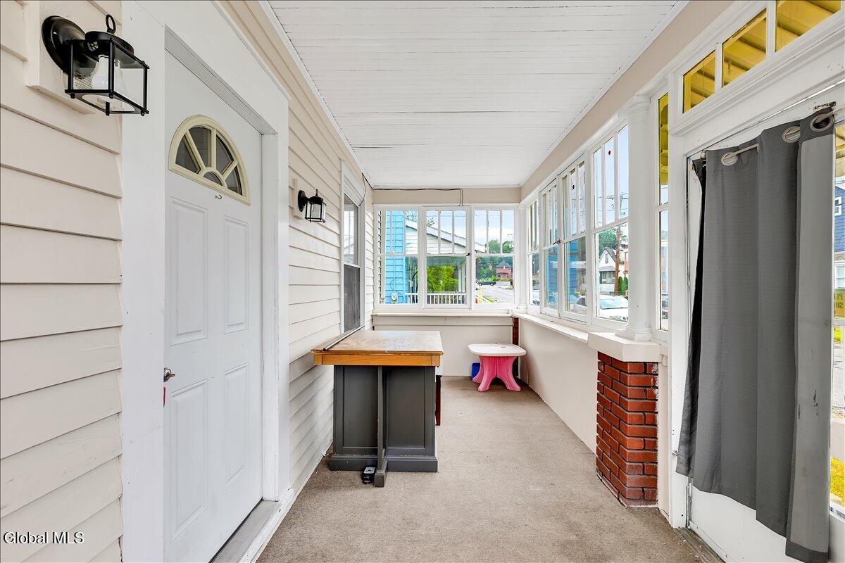 37 Chiswell Street Schenectady NY 12304