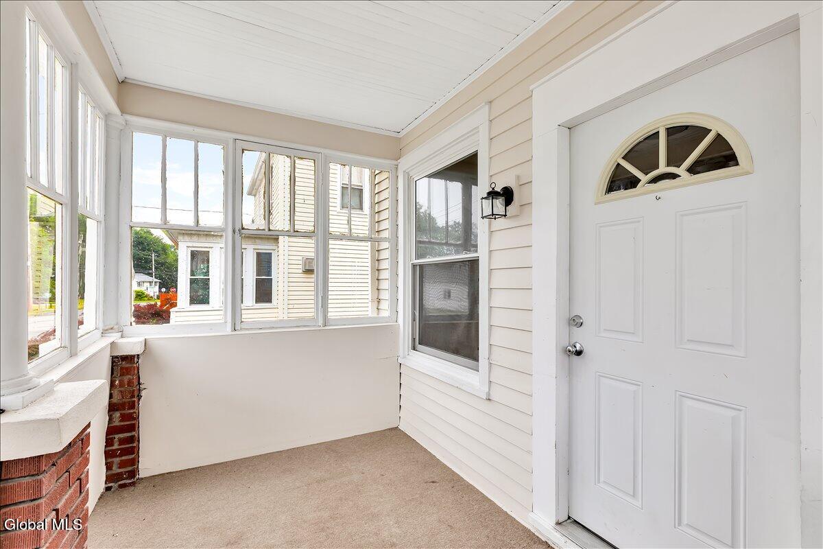 37 Chiswell Street Schenectady NY 12304