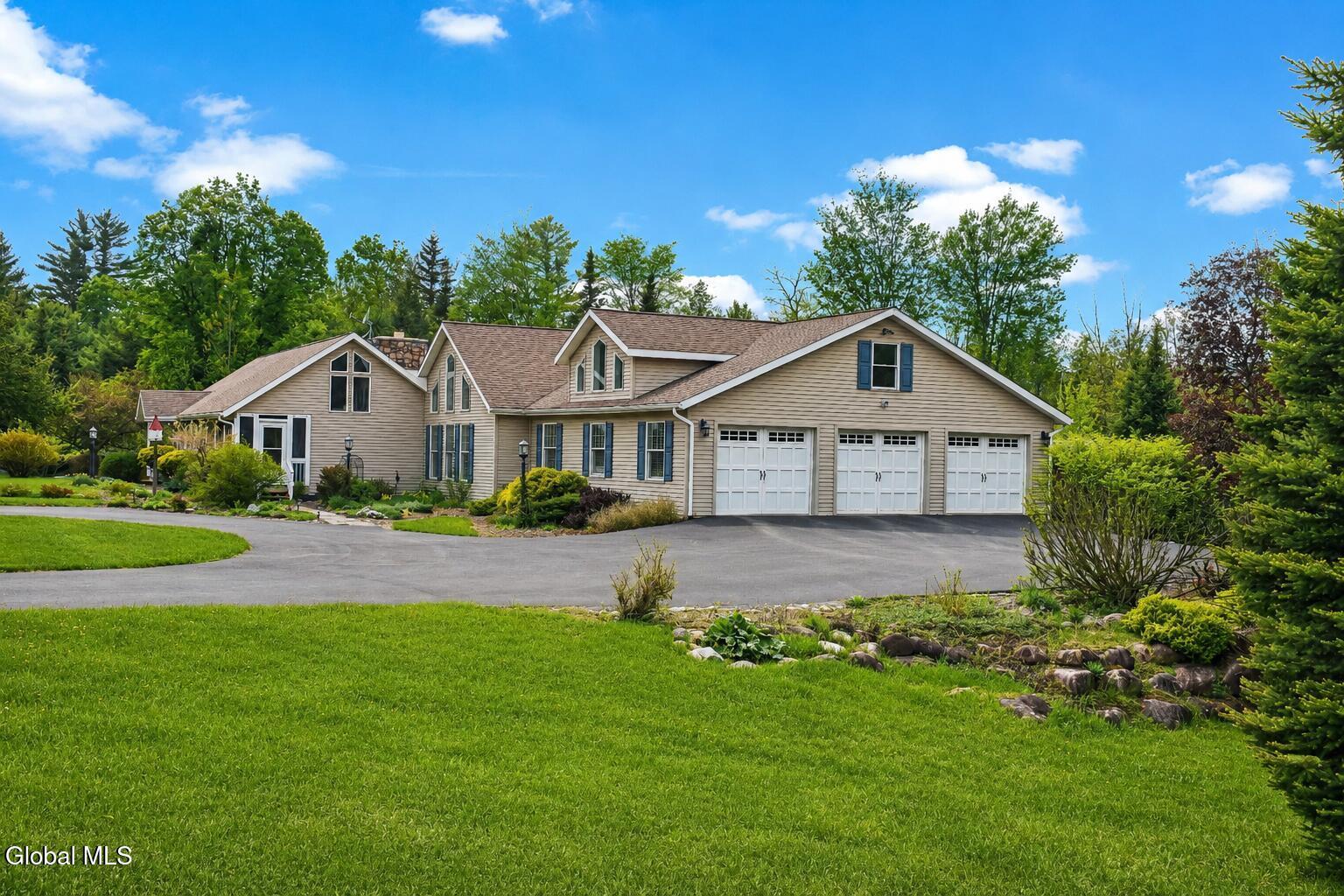 960 Olmstedville Road North Creek NY 12853