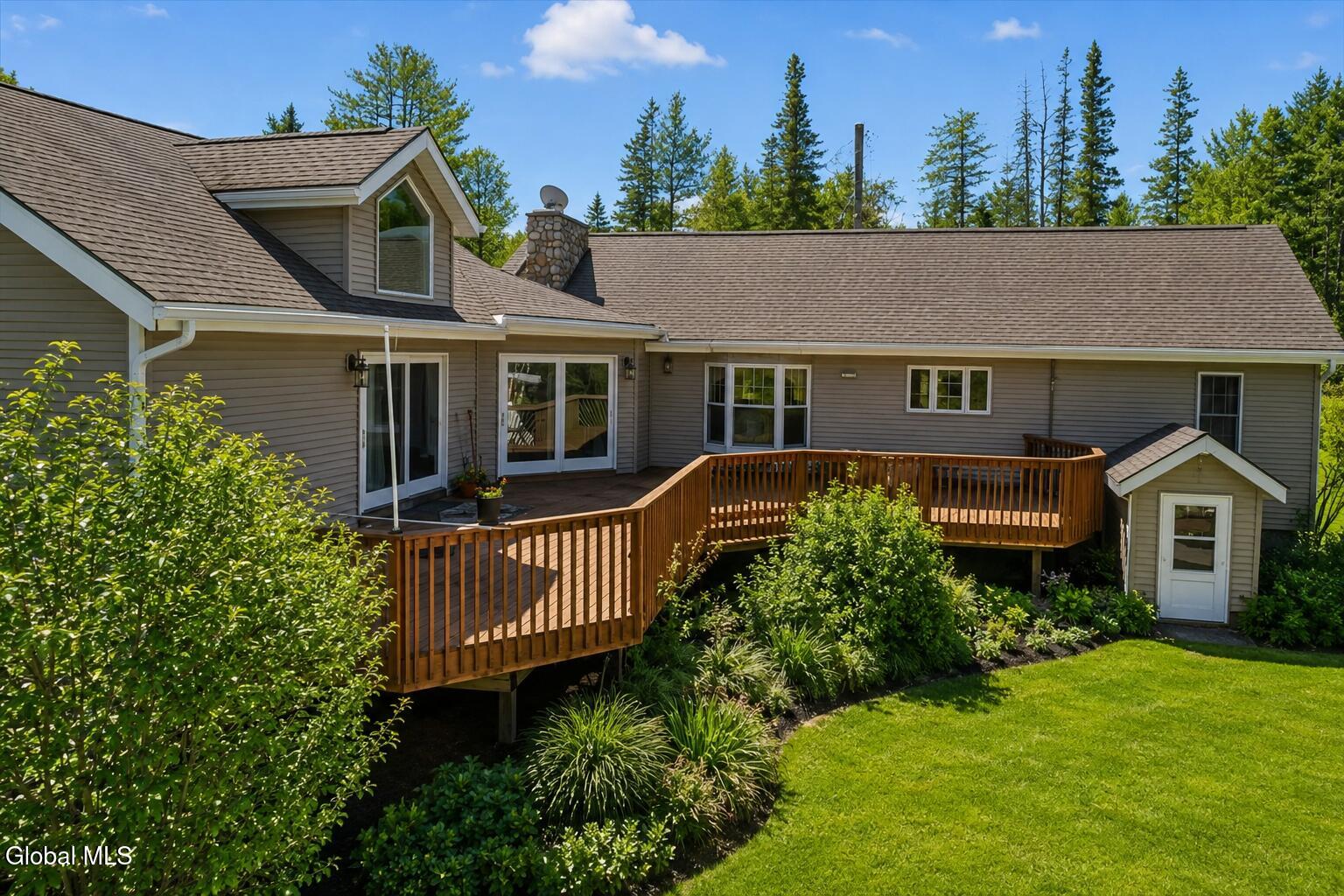 960 Olmstedville Road North Creek NY 12853