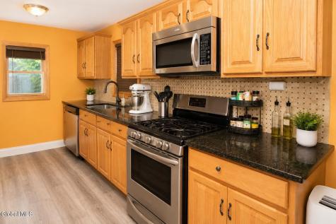 7 Maryland Avenue Albany NY 12205