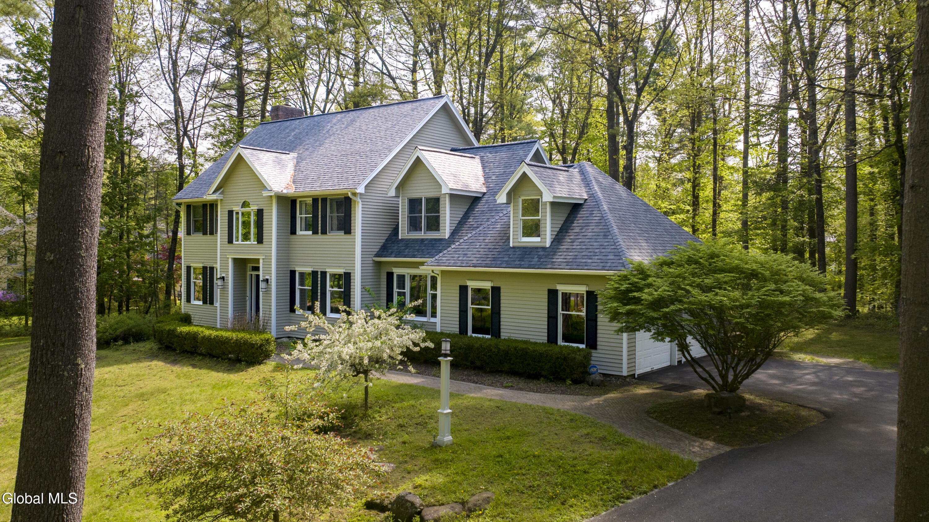 9 Rolling Brook Drive Saratoga Springs NY 12866