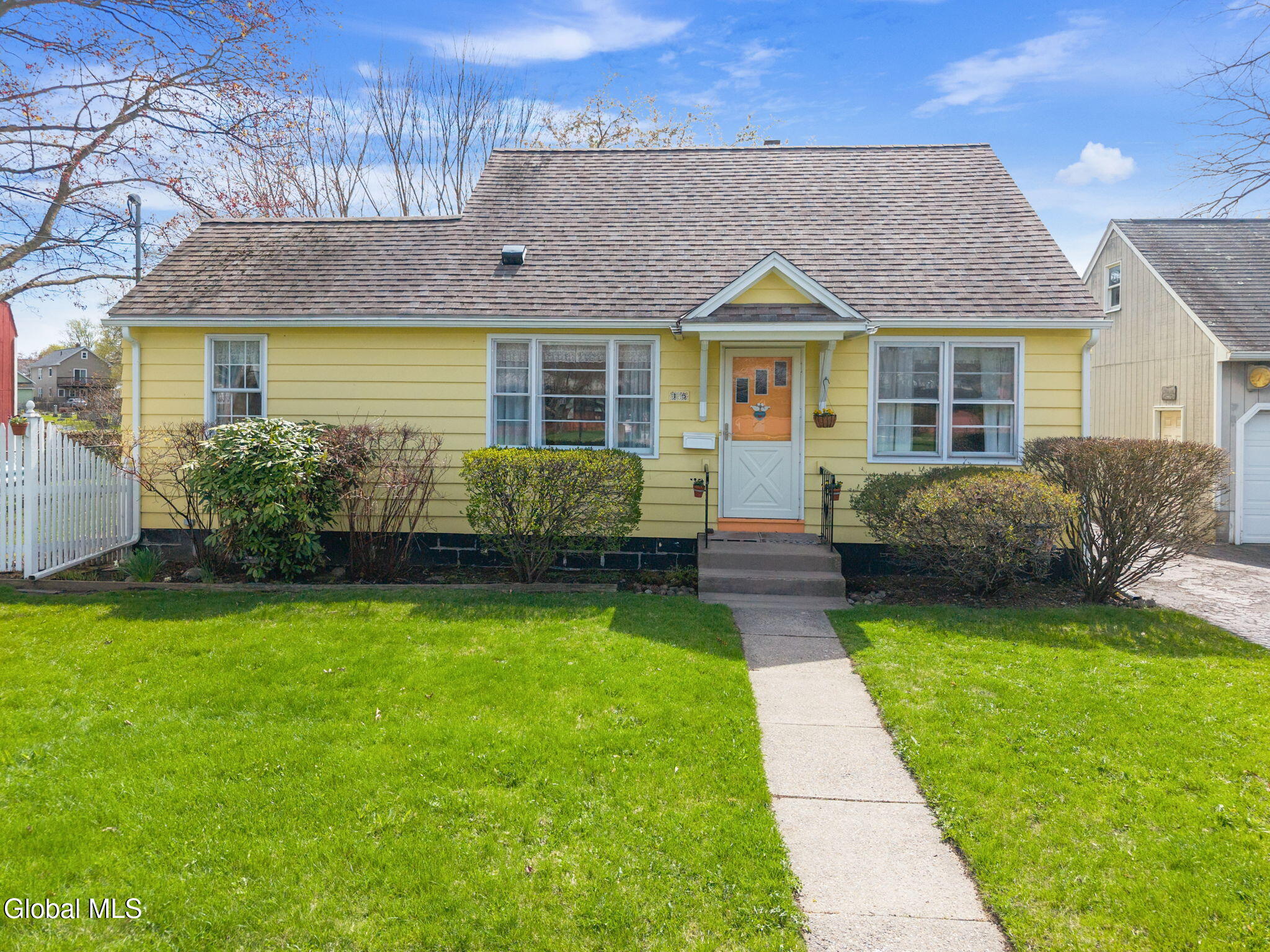 15 Albermarle Road Scotia NY 12302