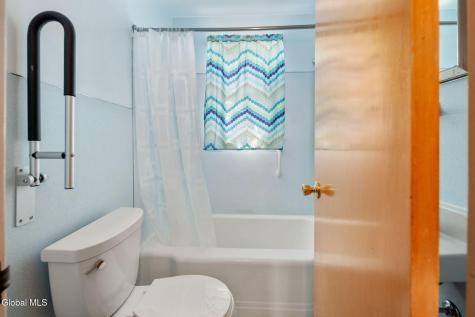 15 Albermarle Road Scotia NY 12302