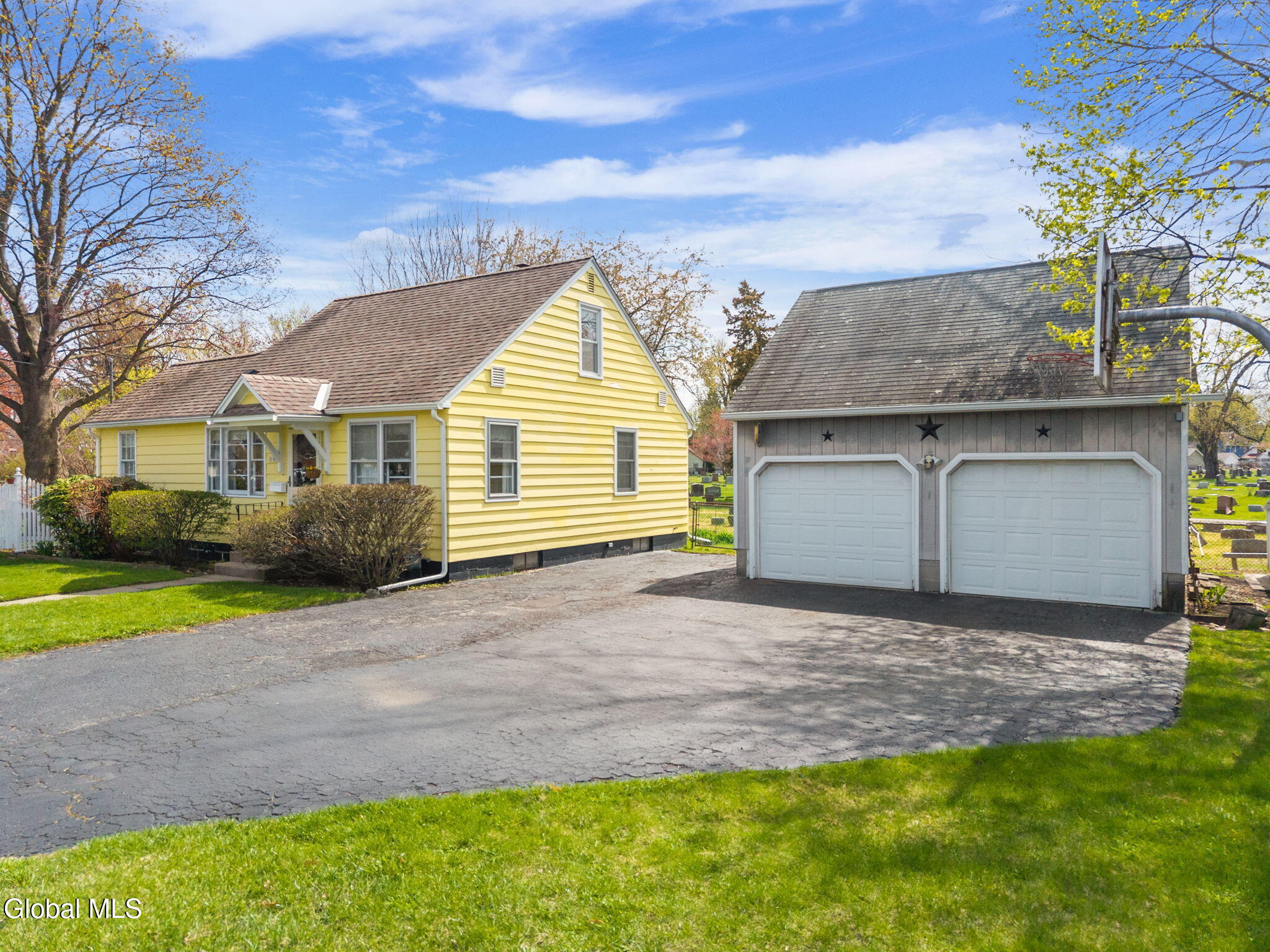 15 Albermarle Road Scotia NY 12302