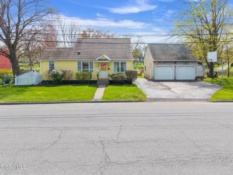 15 Albermarle Road Scotia NY 12302