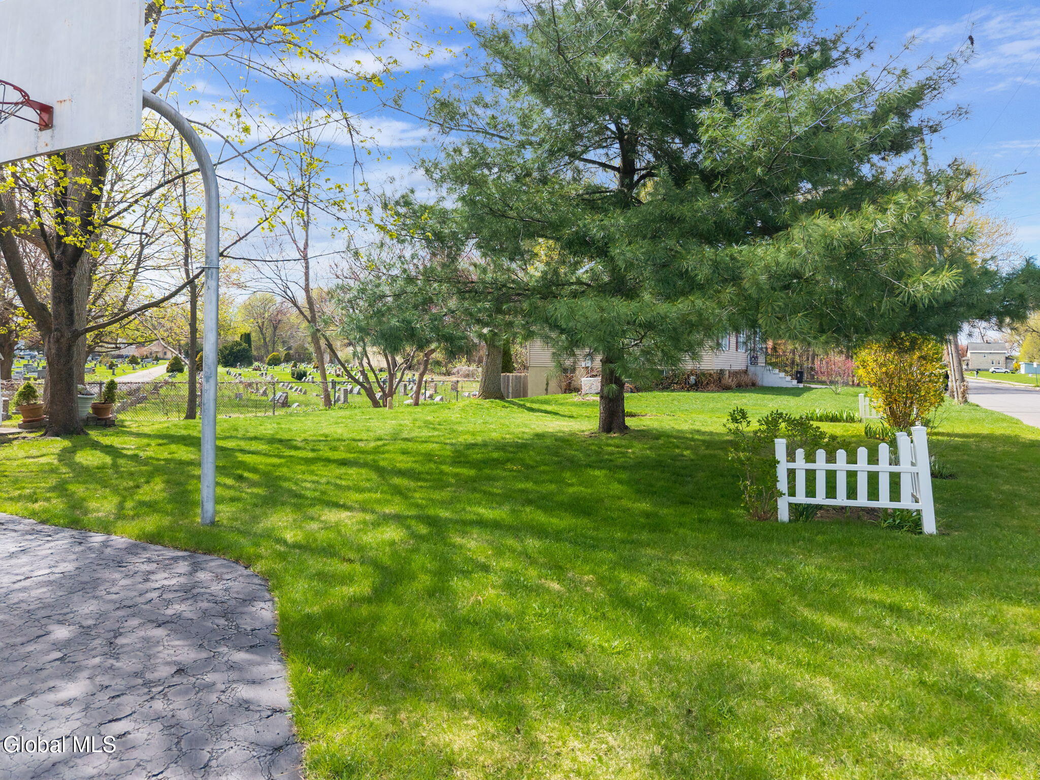 15 Albermarle Road Scotia NY 12302