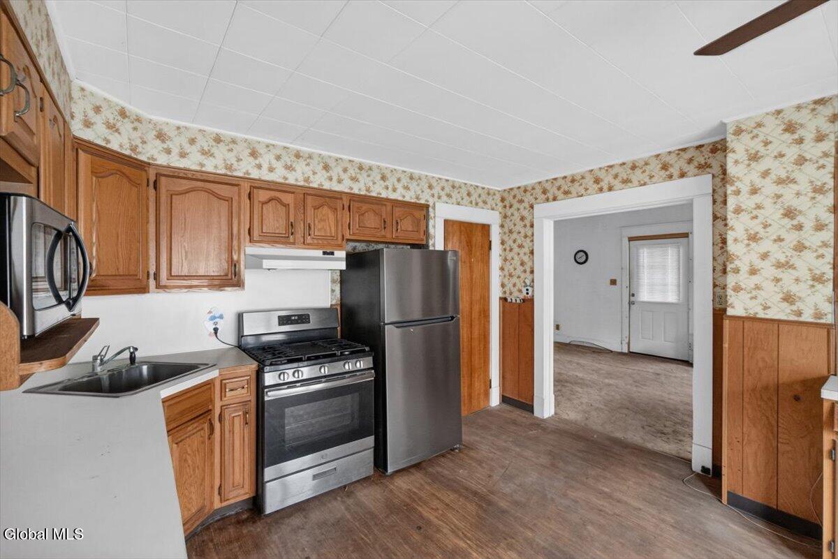 2048 Curry Road Rotterdam NY 12303