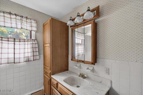 2048 Curry Road Rotterdam NY 12303