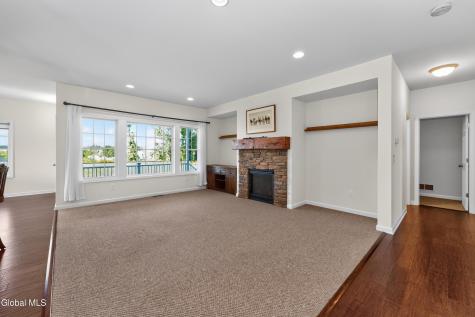 72 Somerset Drive Mechanicville NY 12118