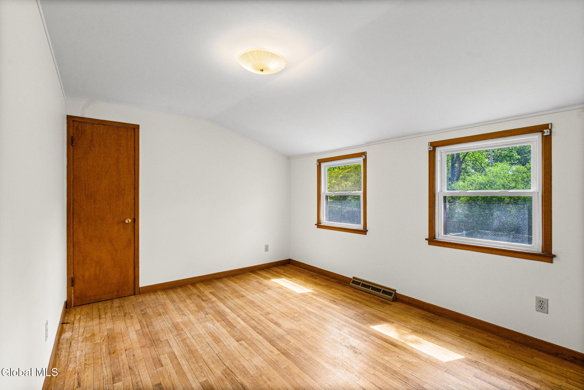 1246 Sumner Avenue Schenectady NY 12309