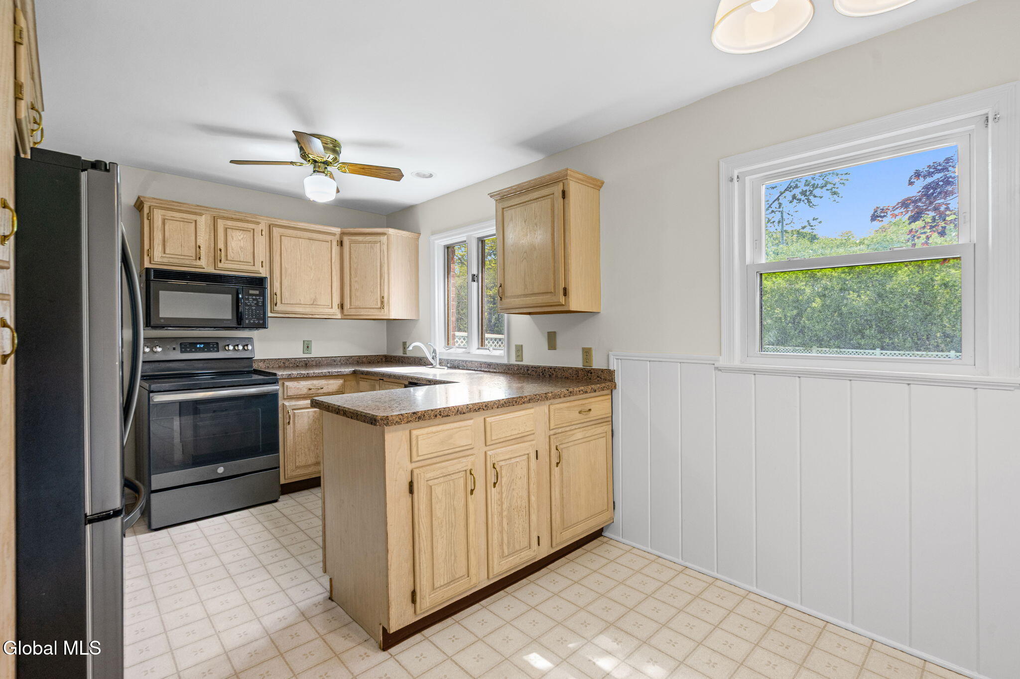 1246 Sumner Avenue Schenectady NY 12309