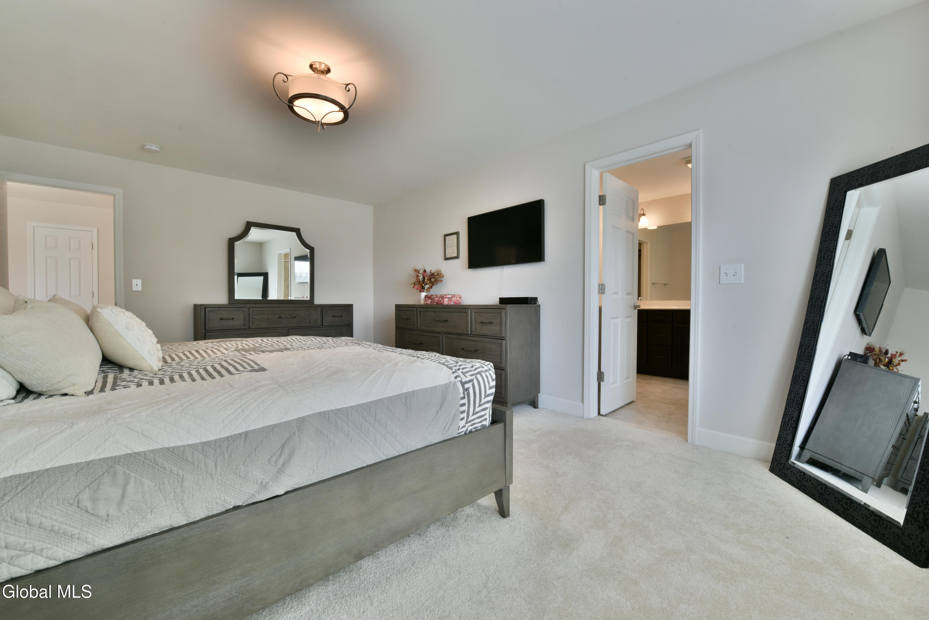 8 Maria Lane Saratoga Springs NY 12866