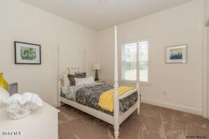 76 Lakepointe Way Saratoga Springs NY 12866