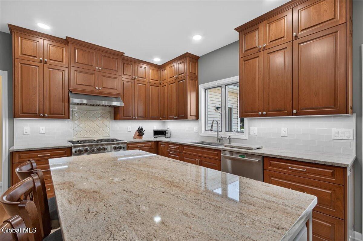 13 Devoe Drive Clifton Park NY 12065