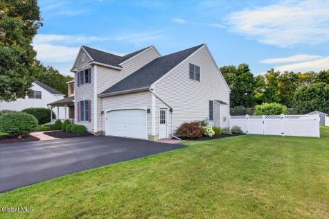 13 Devoe Drive Clifton Park NY 12065