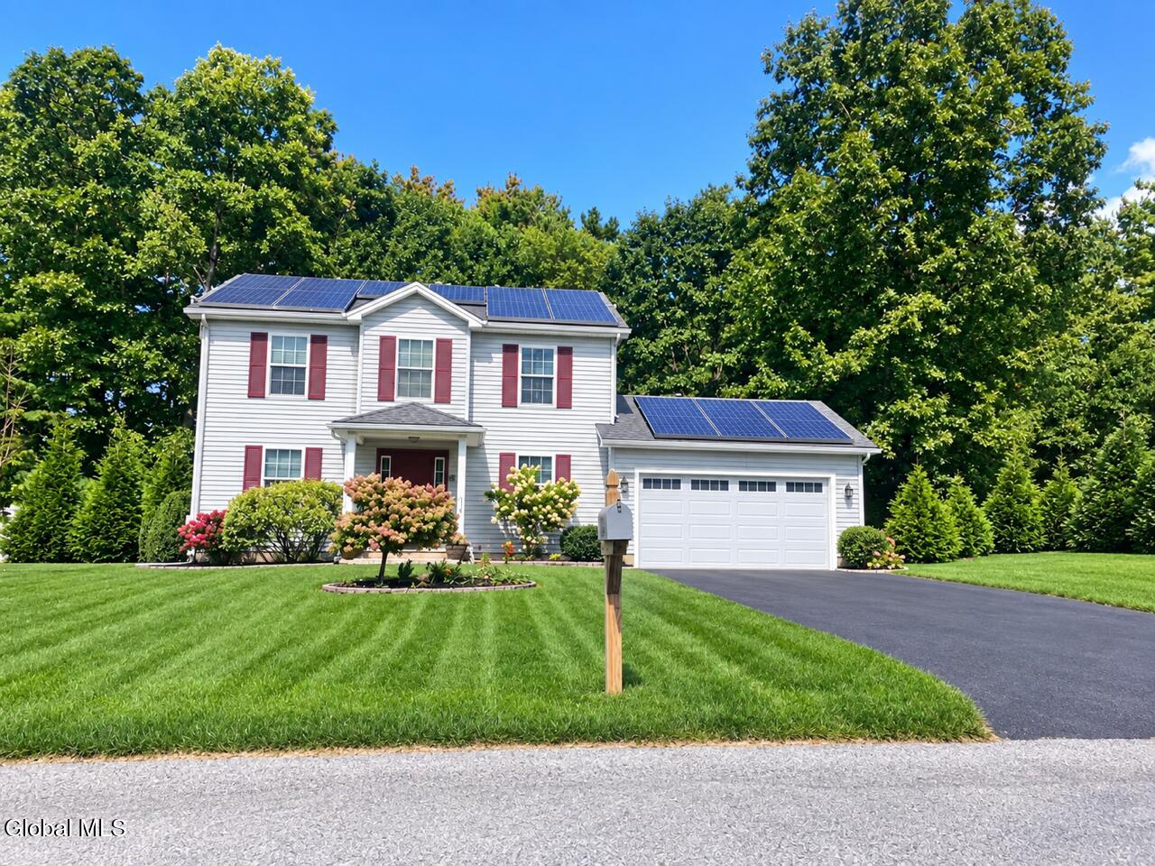 23 Geneva Drive Queensbury NY 12804