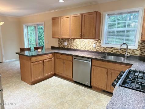 23 Geneva Drive Queensbury NY 12804