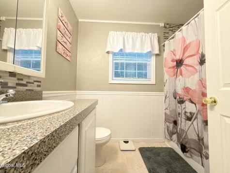 23 Geneva Drive Queensbury NY 12804