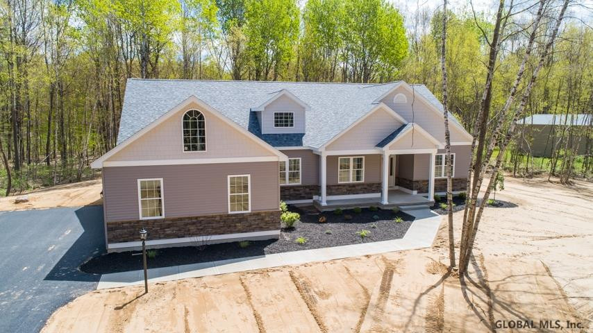 617 Kinns Road Clifton Park NY 12065