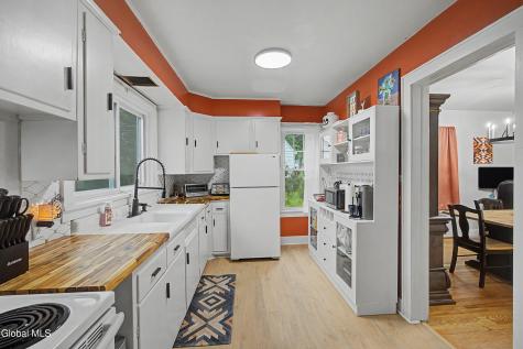 26 Hillcrest Road Latham NY 12110