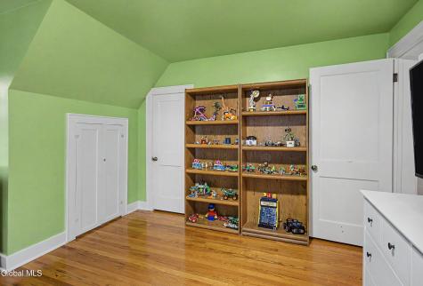 26 Hillcrest Road Latham NY 12110