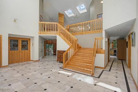 37 Covington Court Niskayuna NY 12309