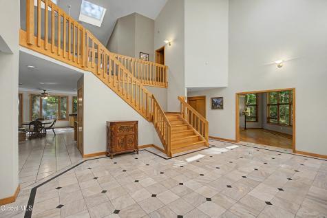 37 Covington Court Niskayuna NY 12309