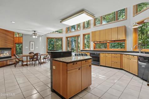 37 Covington Court Niskayuna NY 12309