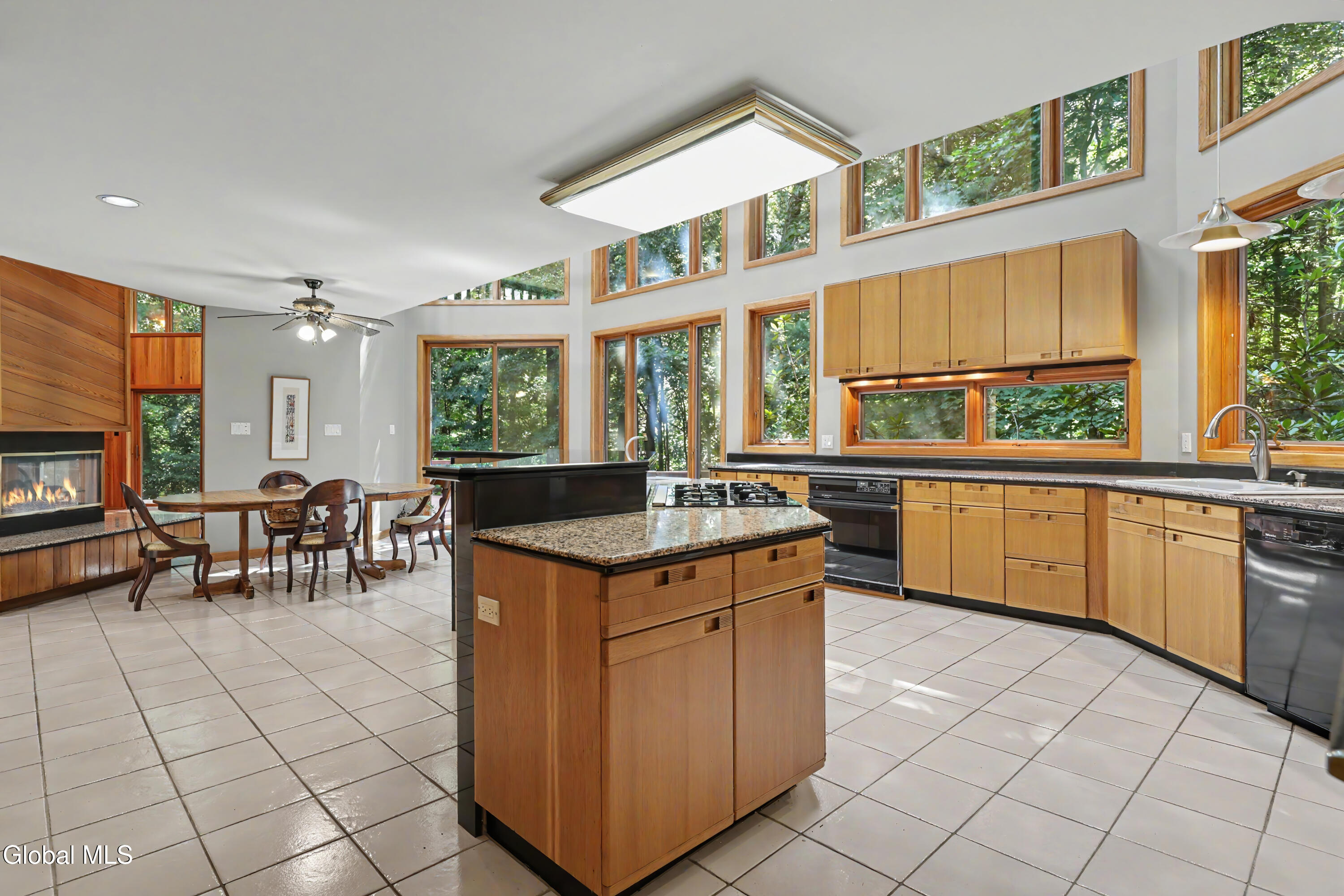 37 Covington Court Niskayuna NY 12309