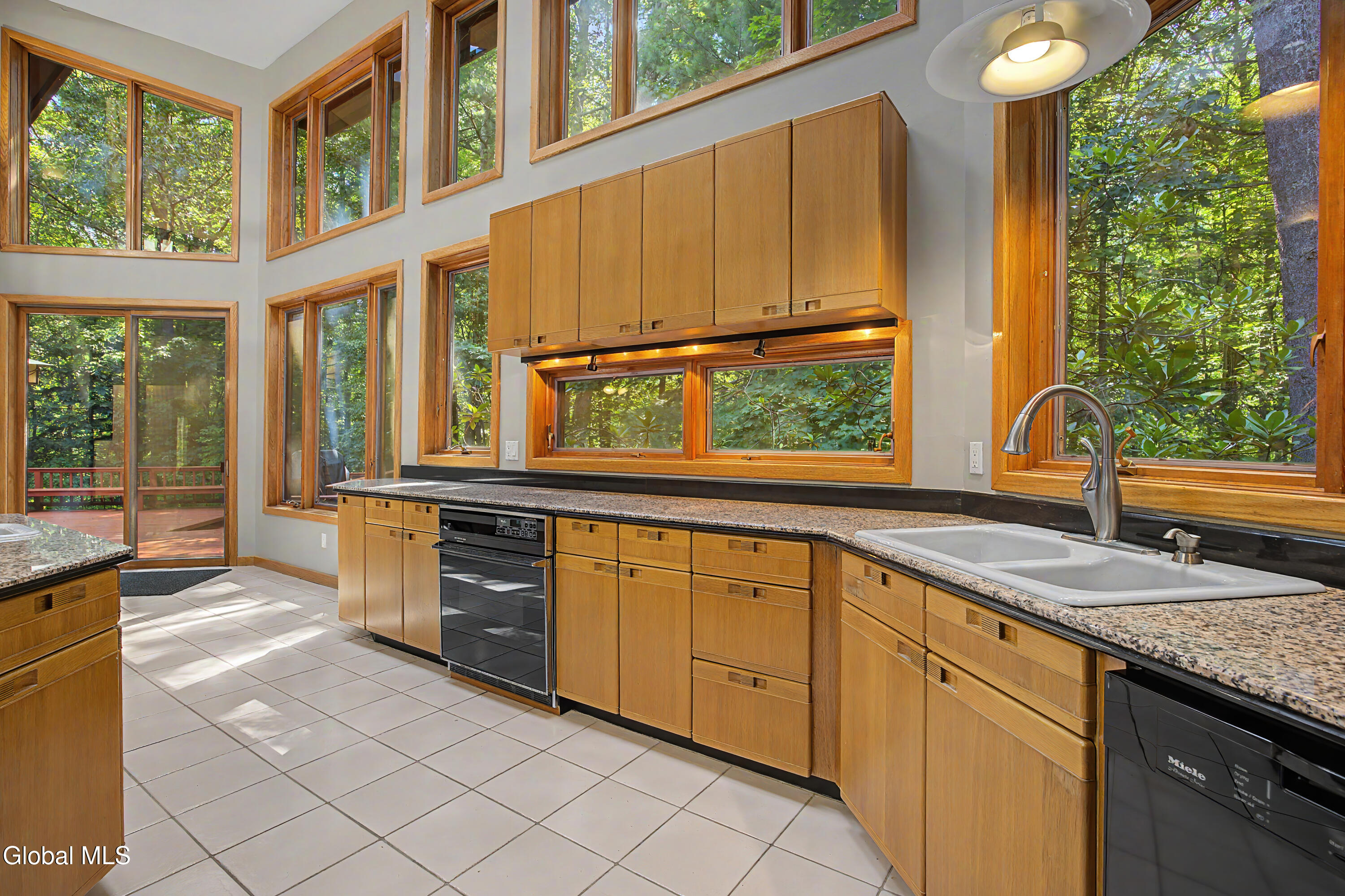 37 Covington Court Niskayuna NY 12309
