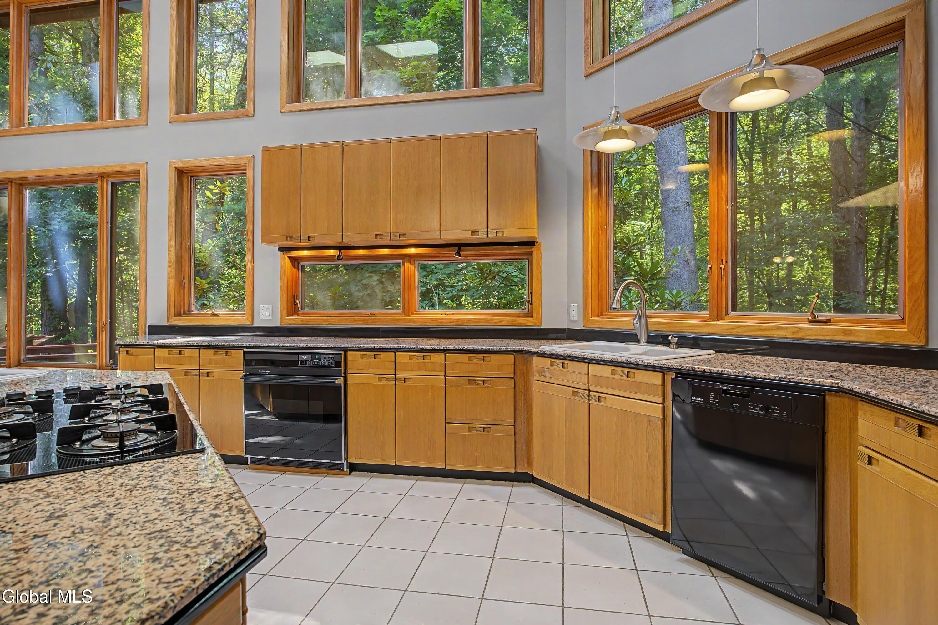 37 Covington Court Niskayuna NY 12309
