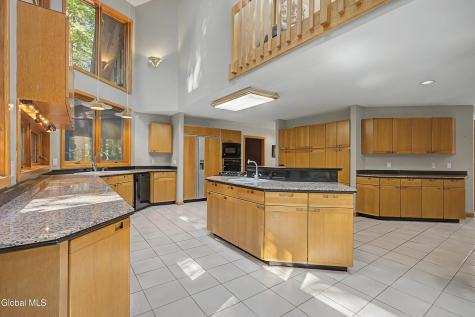 37 Covington Court Niskayuna NY 12309